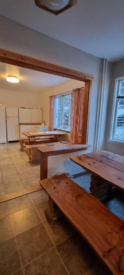 Hassela Vandrarhem Exteriér fotografie